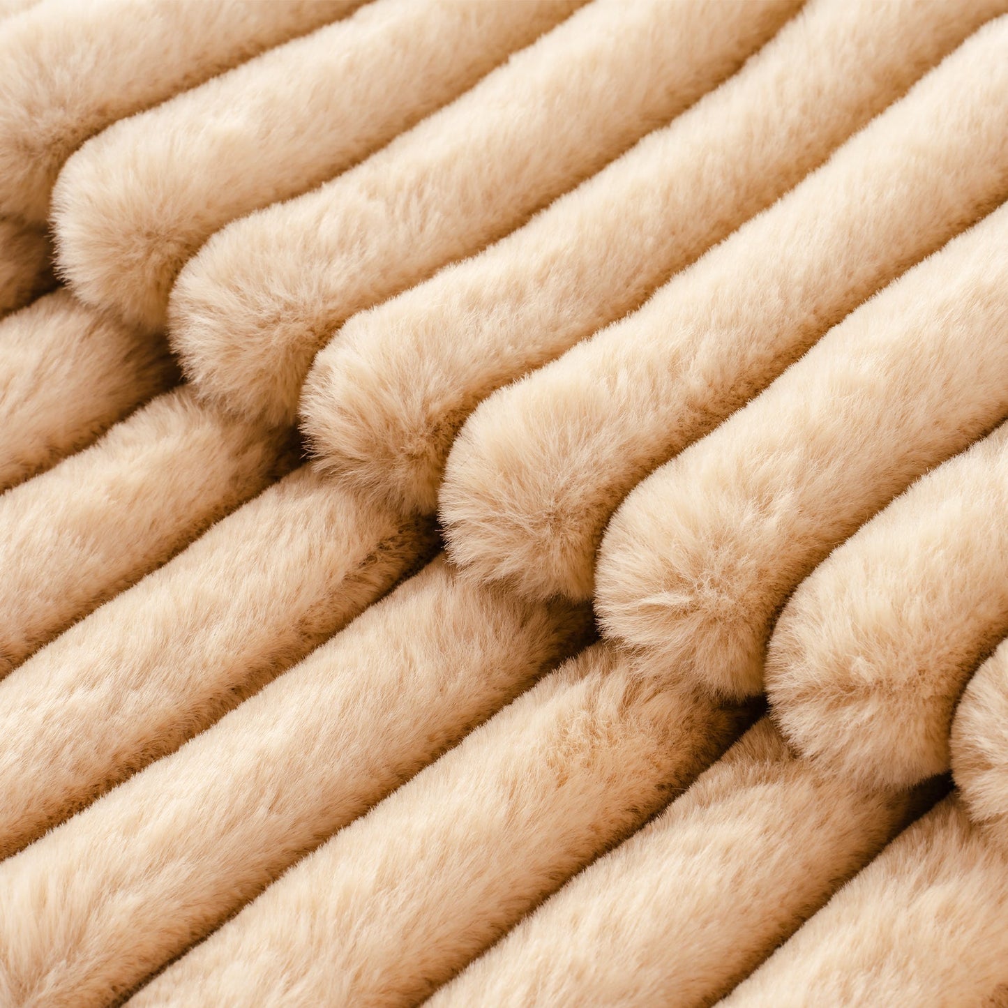 Aspen Fleece Cat & Dog Donut Bed