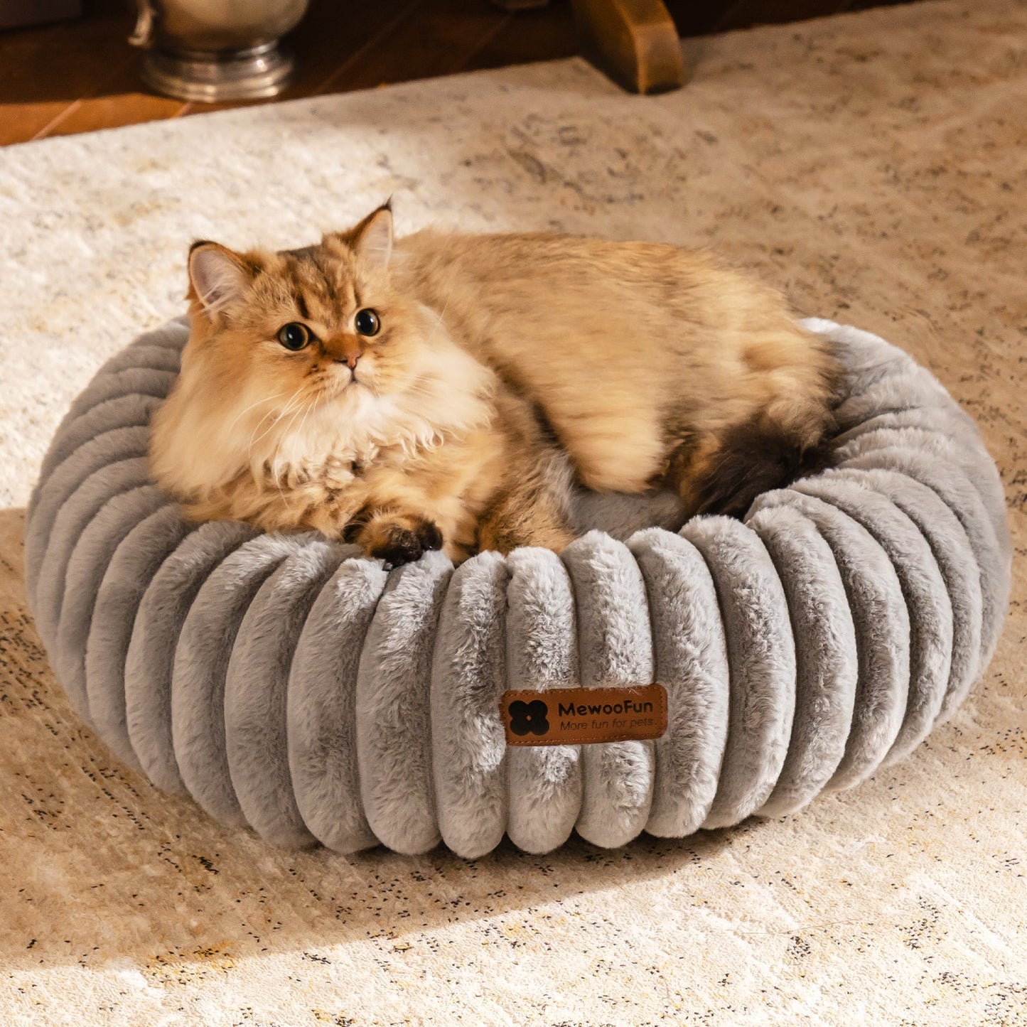 Aspen Fleece Cat & Dog Donut Bed