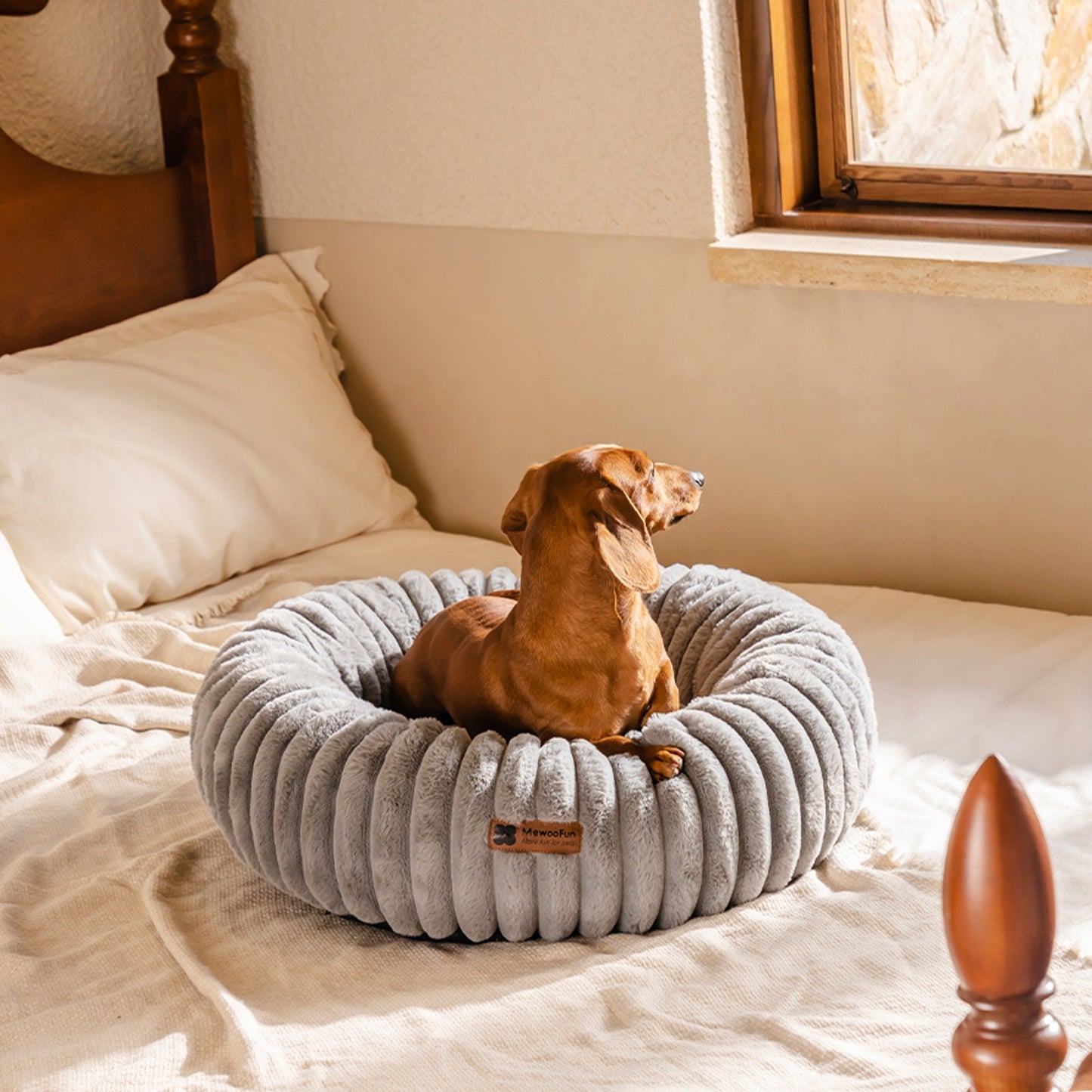 Aspen Fleece Cat & Dog Donut Bed